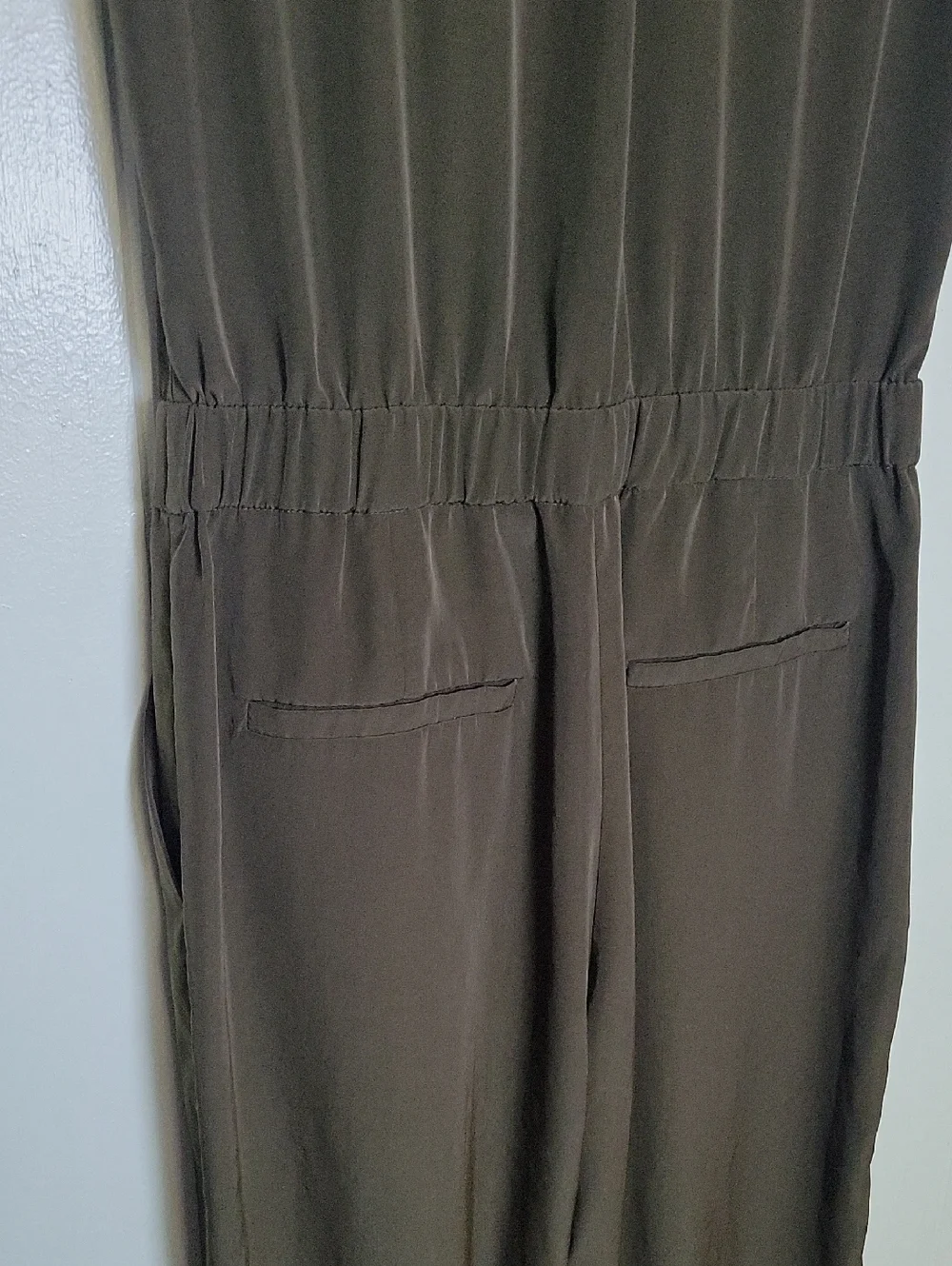 J Crew Trench Jumpsuit Sleeveless Army Green Silky Soft Button Top Classic 2